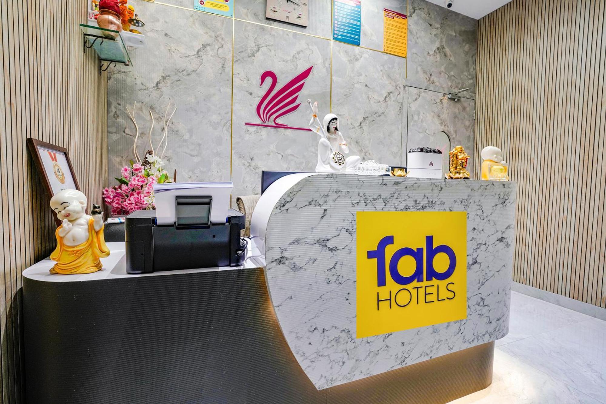 Fabexpress Royal Inn Nova Bombaim Exterior foto